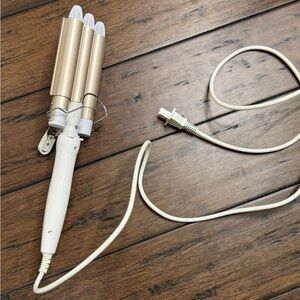 Triple Barrel Hair Waver in Champagne Metallic